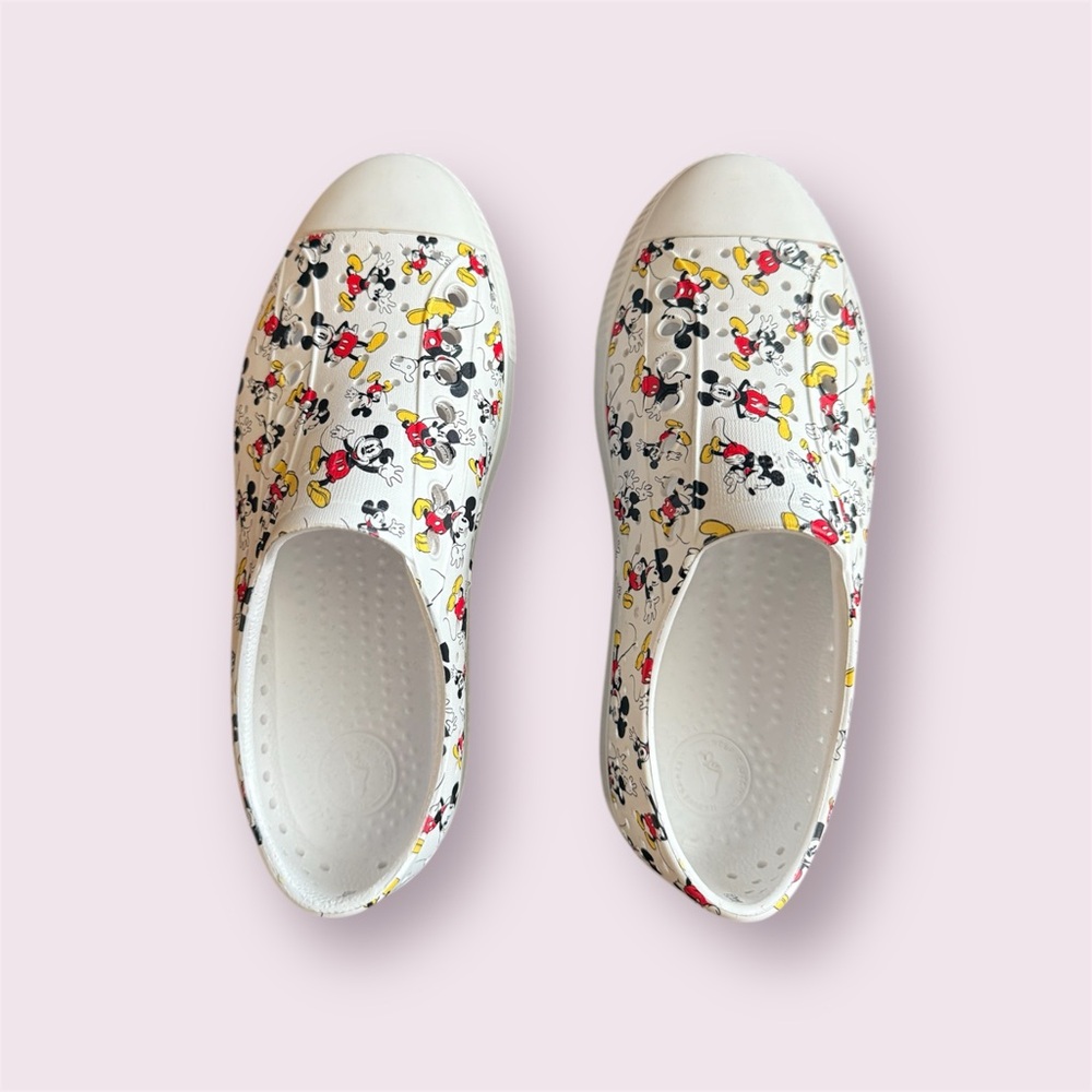 Native x Disney Unisex Jefferson Mickey Mouse Sneaker Limited. Size W7/M5